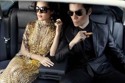 Isabell Du , Phillip L&ecirc;